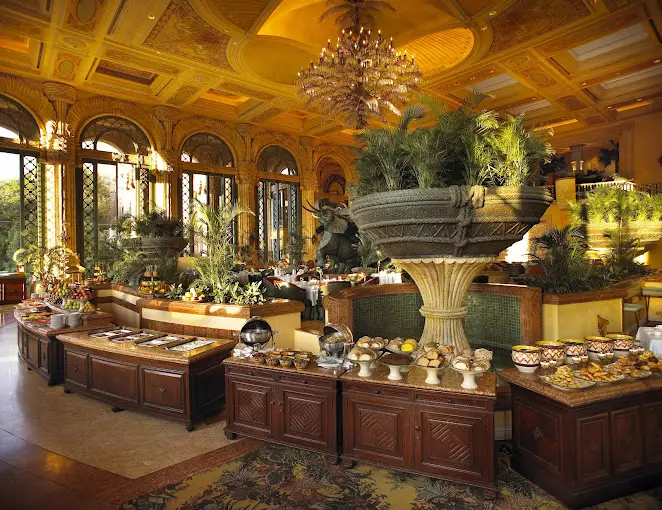 The Palace Of The Lost City
